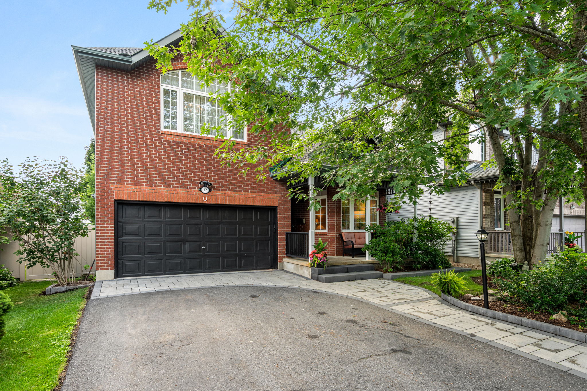 17 Colindale Avenue, Barrhaven — 5 bed, 4 bath family home